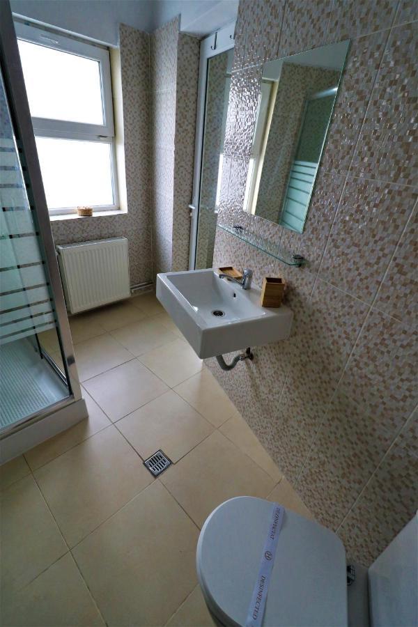 Athenee Palace Apartment - Panoramic View Terrace & Balcony - Free Minibar Bucureşti Ngoại thất bức ảnh