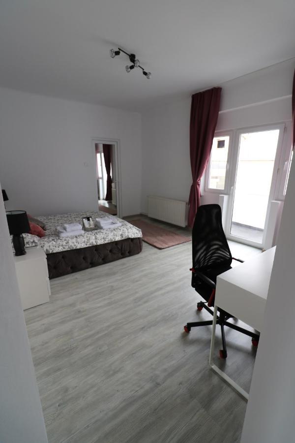 Athenee Palace Apartment - Panoramic View Terrace & Balcony - Free Minibar Bucureşti Ngoại thất bức ảnh